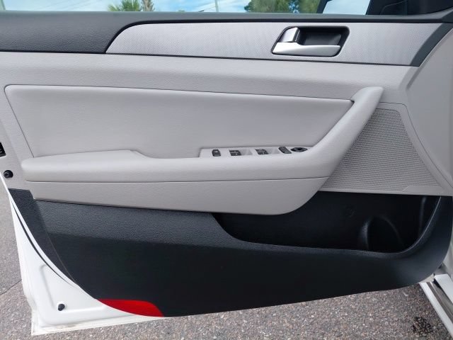 Used 2016 Hyundai Sonata SE FWD image 20