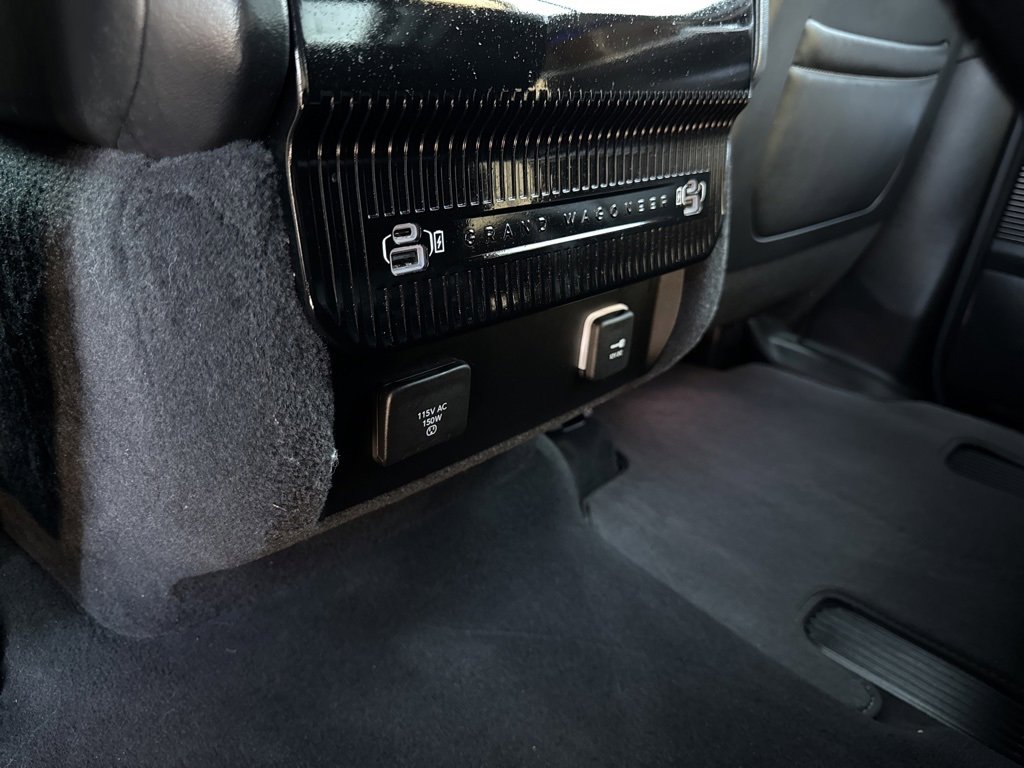 Used 2023 Jeep Grand Wagoneer L Series II image 34