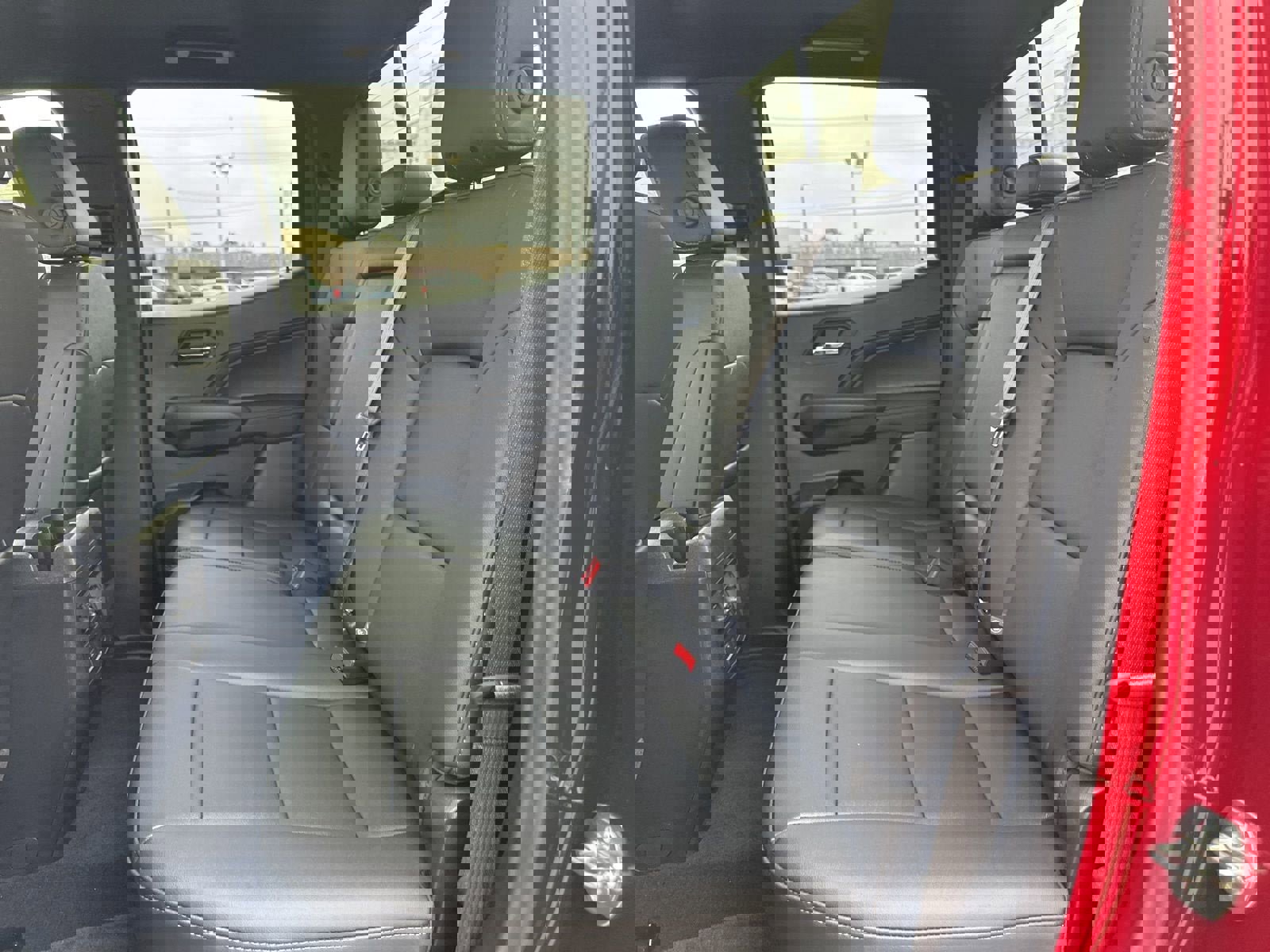 New 2026 GMC Canyon Elevation w/ Convenience Package image 17