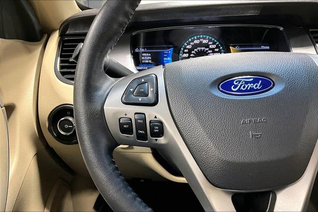 Used 2016 Ford Taurus SEL w/ Equipment Group 201A FWD image 13