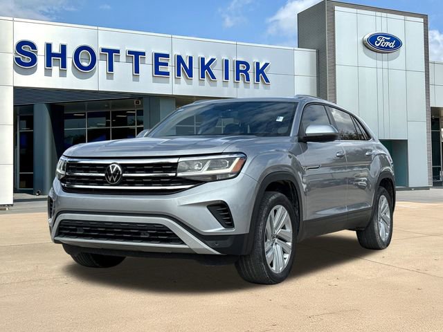 Used 2023 Volkswagen Atlas Cross Sport SE w/ Panoramic Sunroof Package FWD image 3