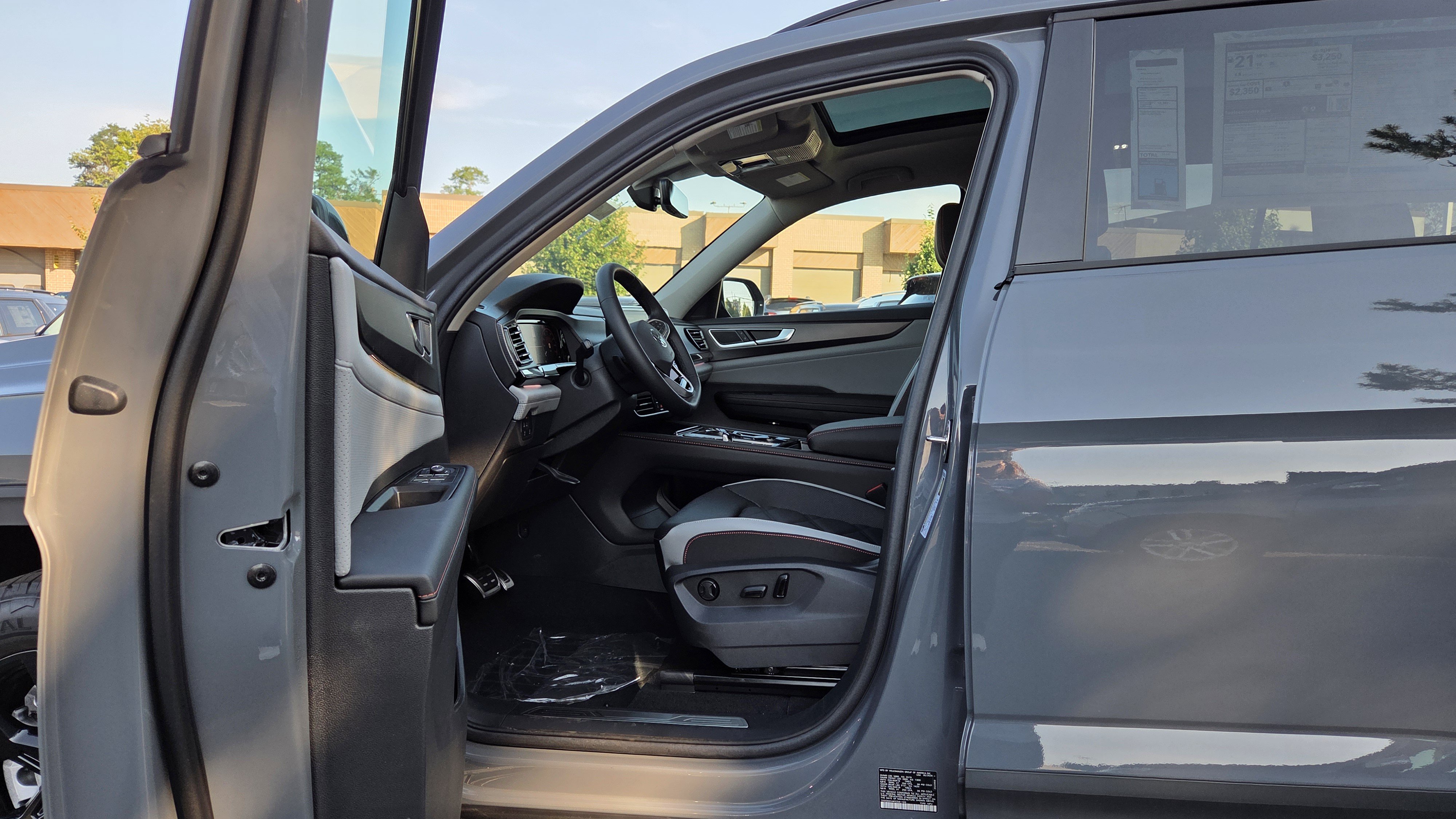 New 2026 Volkswagen Atlas Peak Edition AWD/4WD image 14