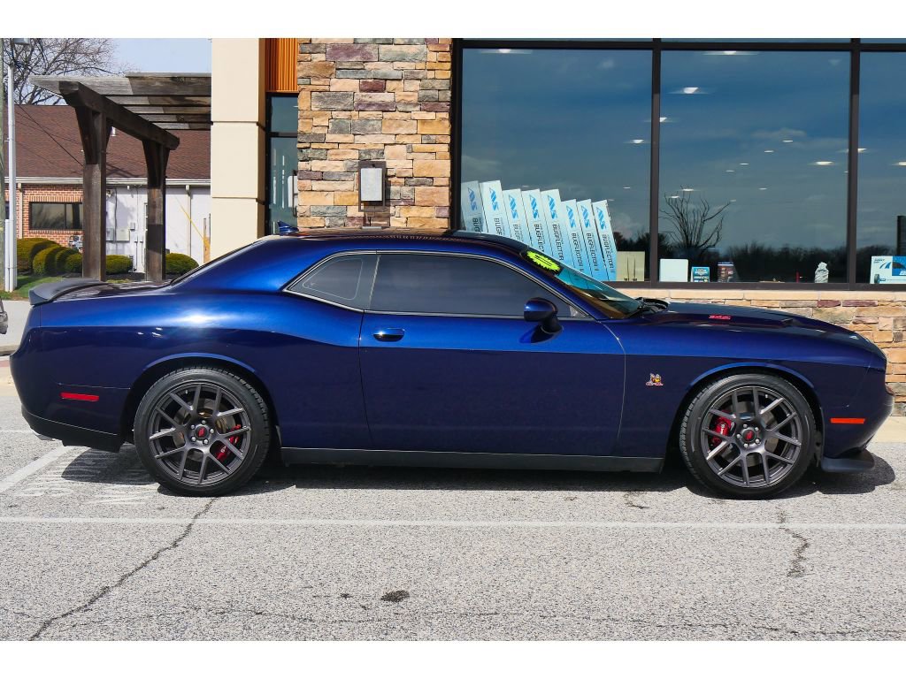 Used 2017 Dodge Challenger R/T Scat Pack image 2