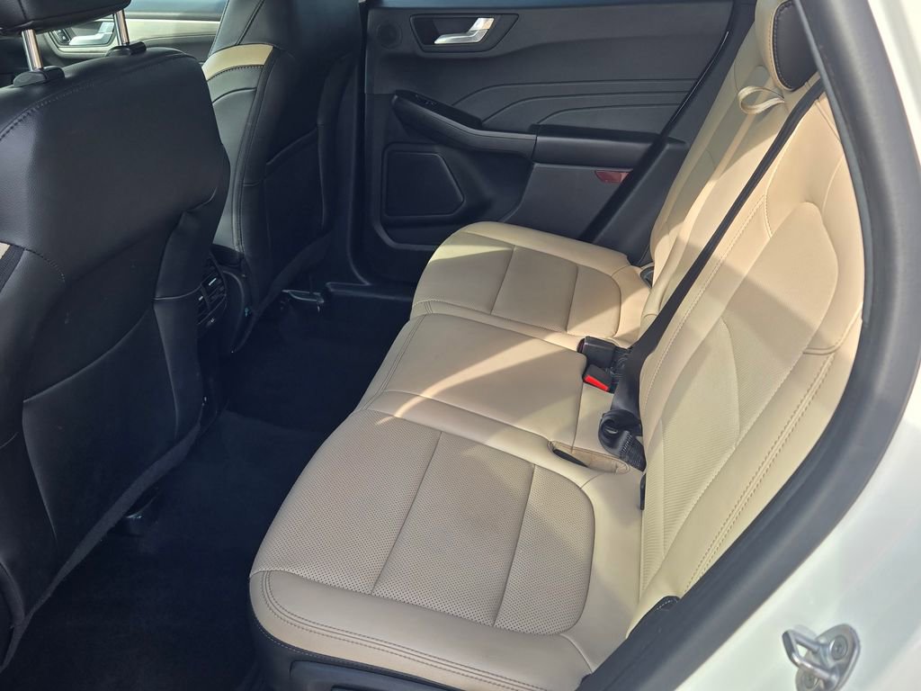 Used 2021 Ford Escape Titanium image 26