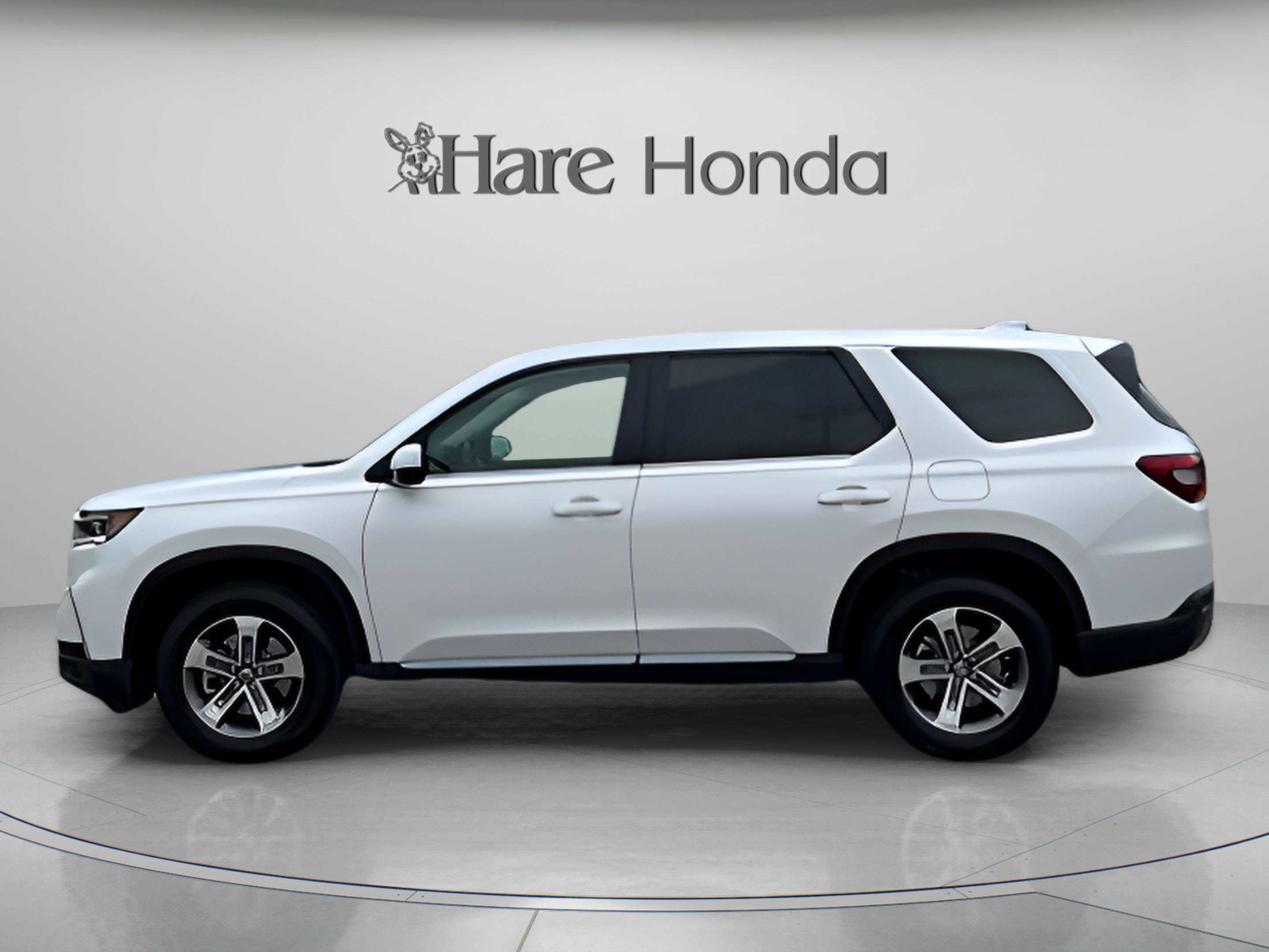 New 2025 Honda Pilot EX-L image 2