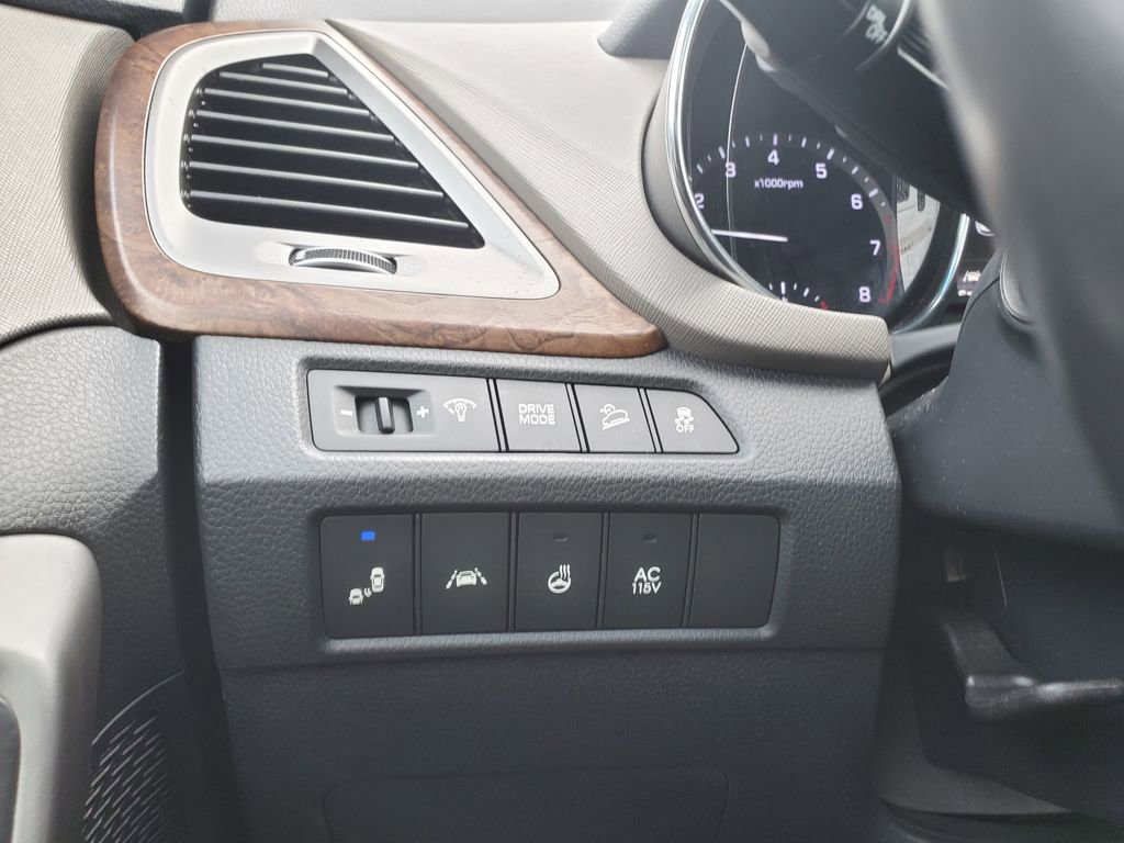 Used 2017 Hyundai Santa Fe SE w/ SE Ultimate Tech Package 03 image 17