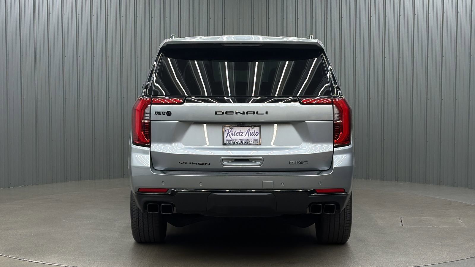 Used 2025 GMC Yukon XL Denali w/ Sun & Power Step Package image 4