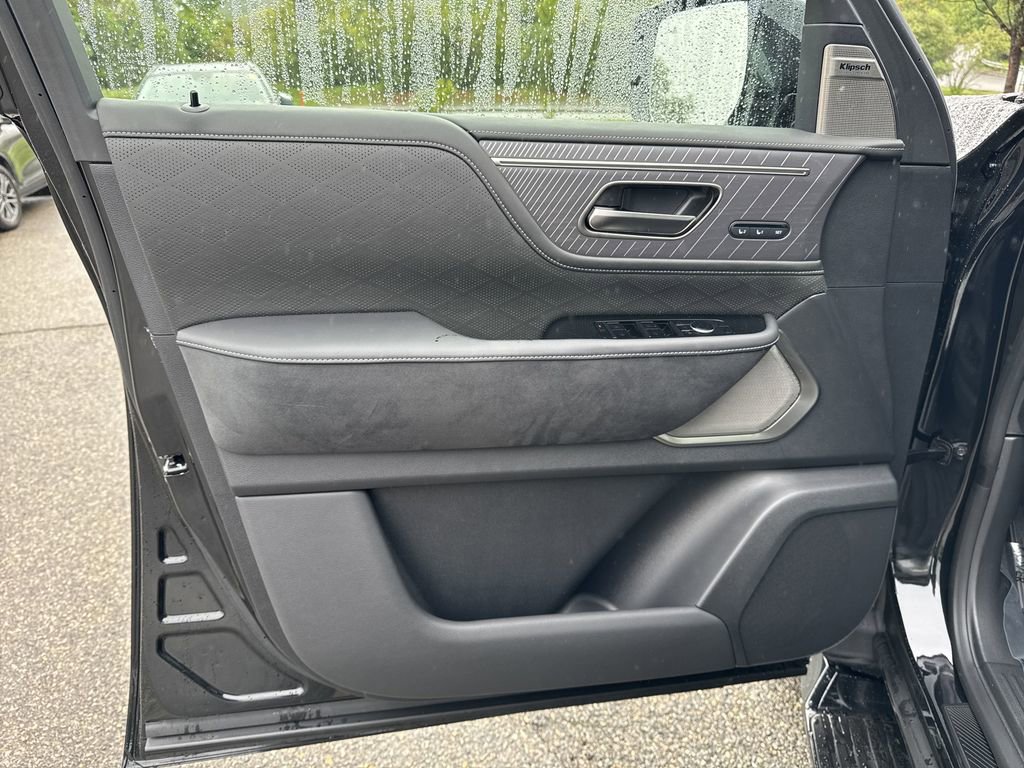 New 2025 INFINITI QX80 Autograph w/ Premium Cargo Package image 14