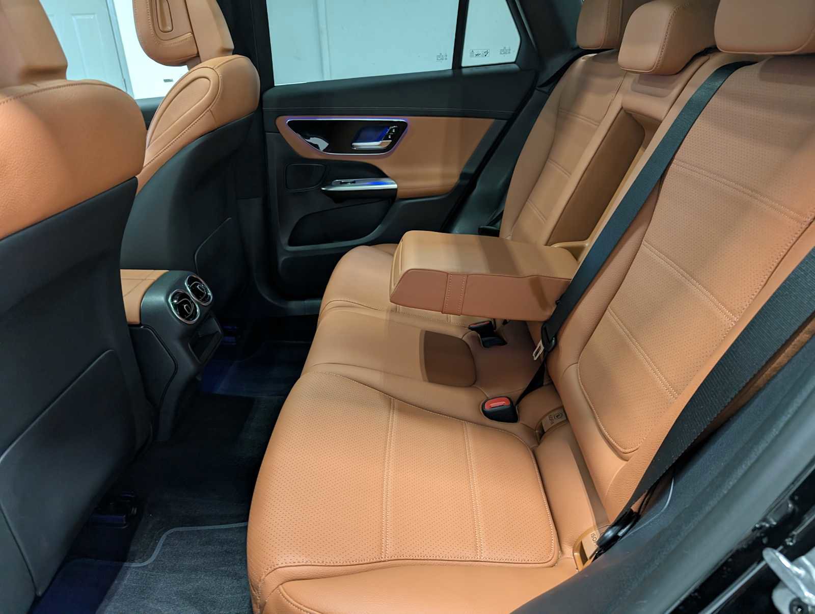Certified 2025 Mercedes-Benz GLC 300 4MATIC image 23