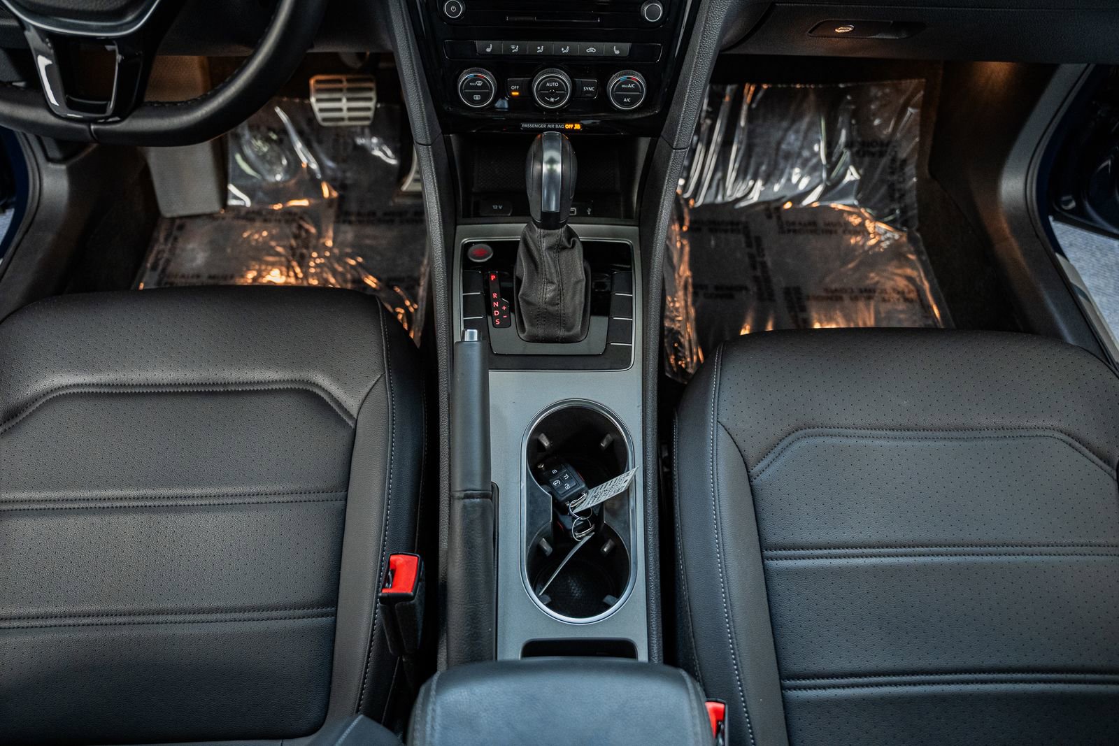 Used 2021 Volkswagen Passat 2.0T R-Line image 28