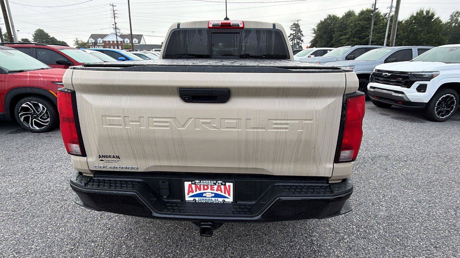 Used 2023 Chevrolet Colorado Z71 w/ Advanced Trailering Package AWD/4WD image 10