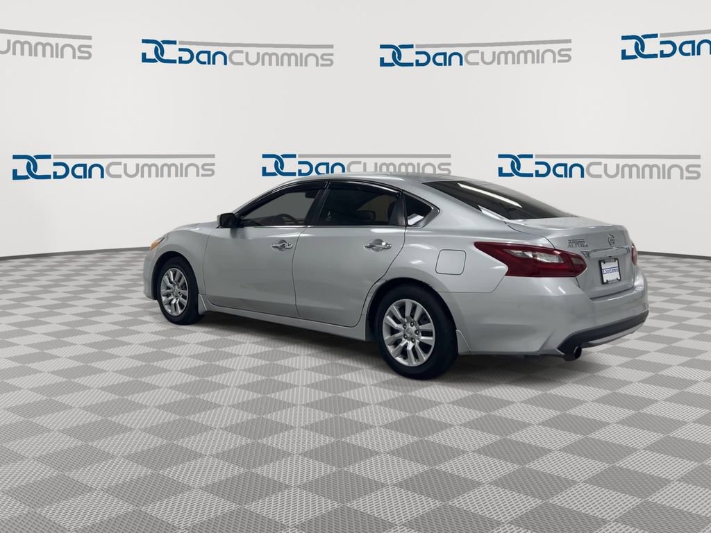 Used 2018 Nissan Altima 2.5 S w/ S Convenience Package image 6