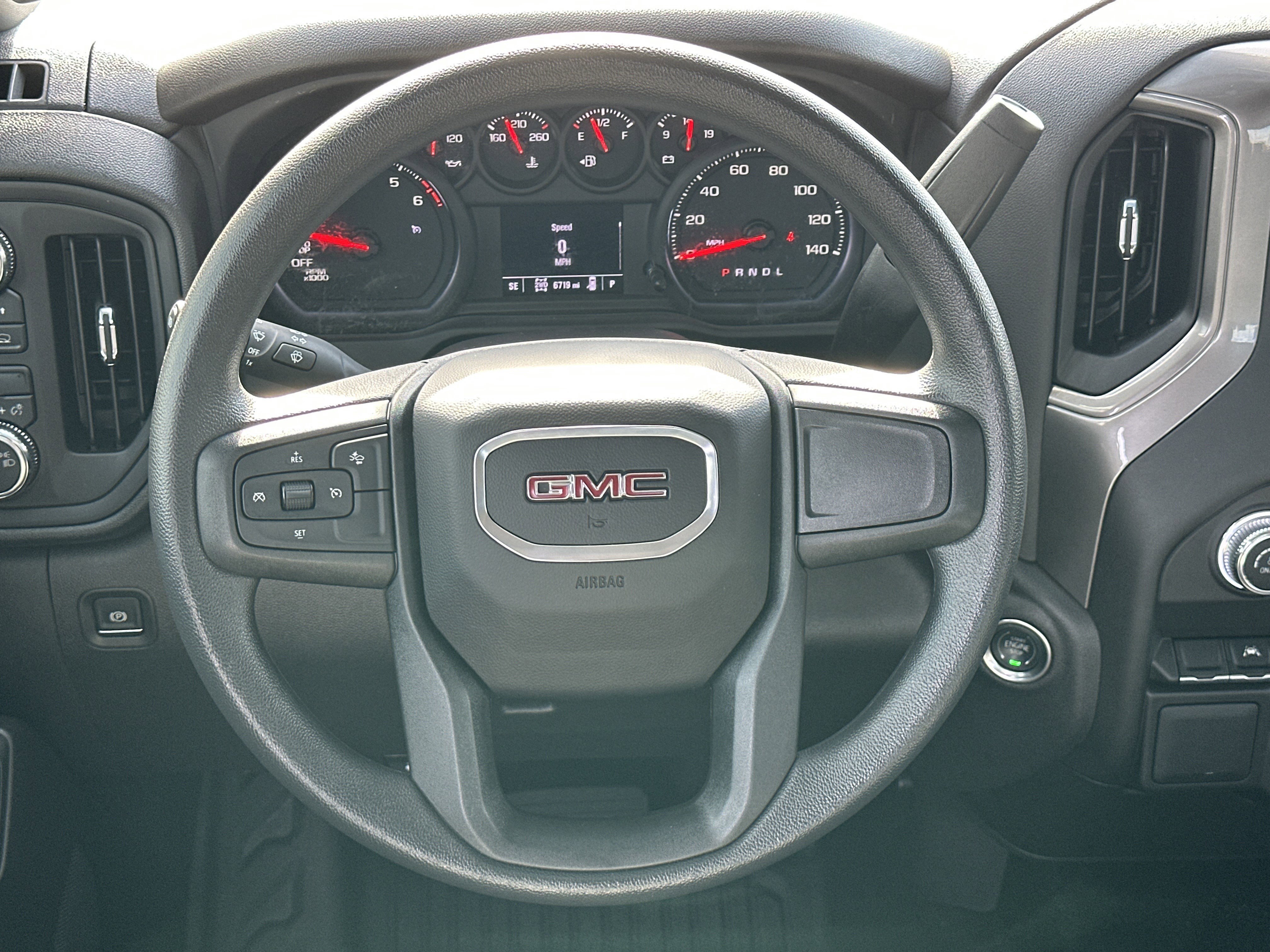 Certified 2025 GMC Sierra 1500 Pro w/ Pro Value Package image 27