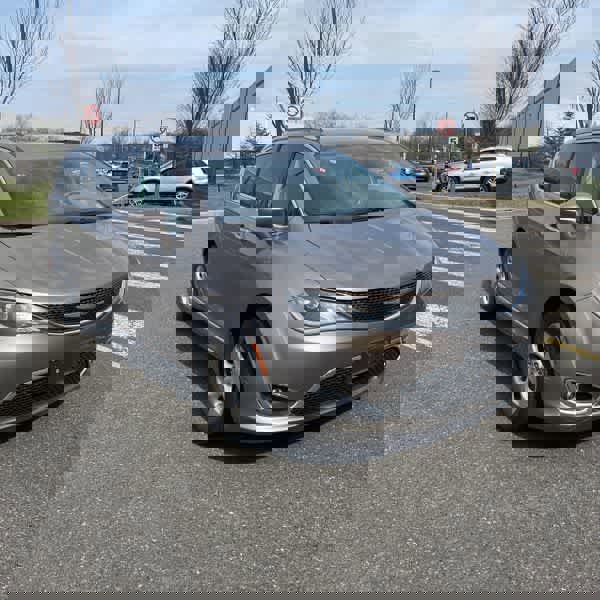 Used 2017 Chrysler Pacifica Touring-L Plus image 7