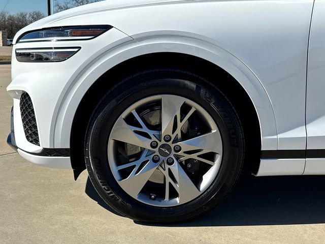 Used 2025 Genesis GV70 3.5T Sport AWD/4WD image 5