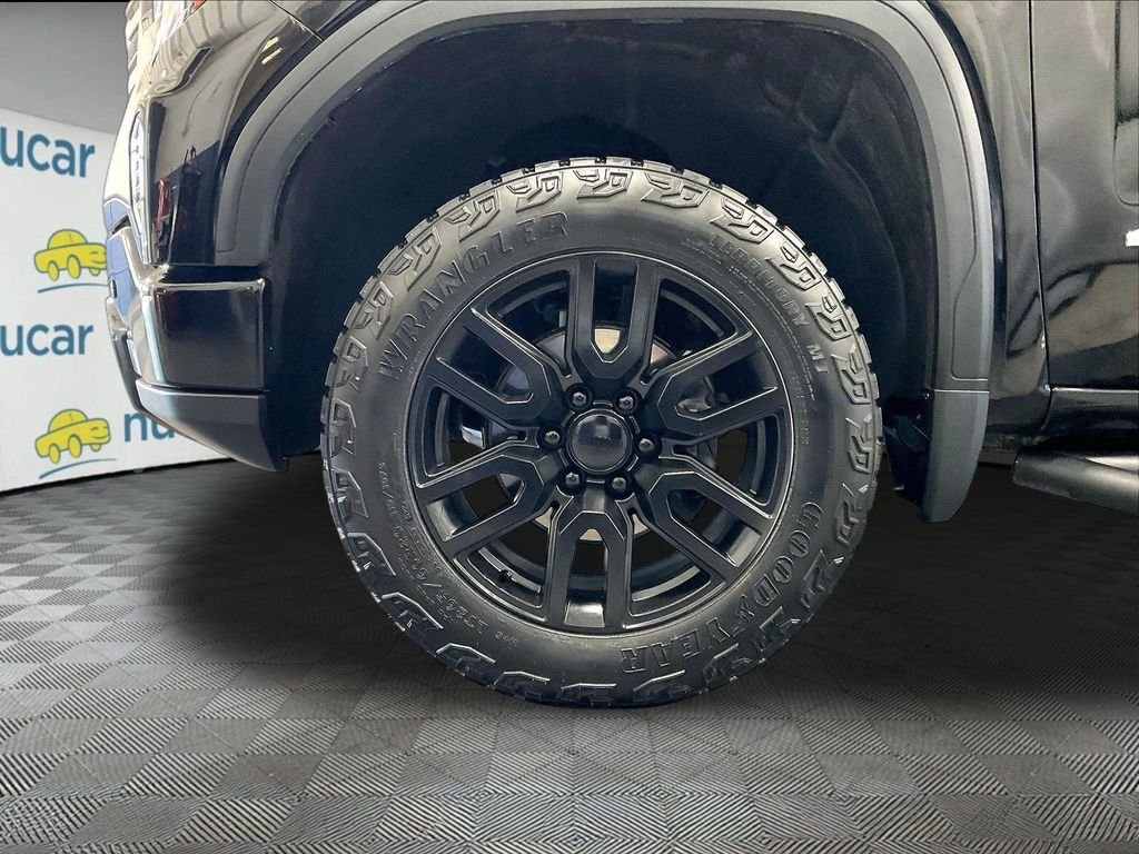 Used 2023 GMC Sierra 1500 AT4 w/ AT4 Premium Package AWD/4WD image 7