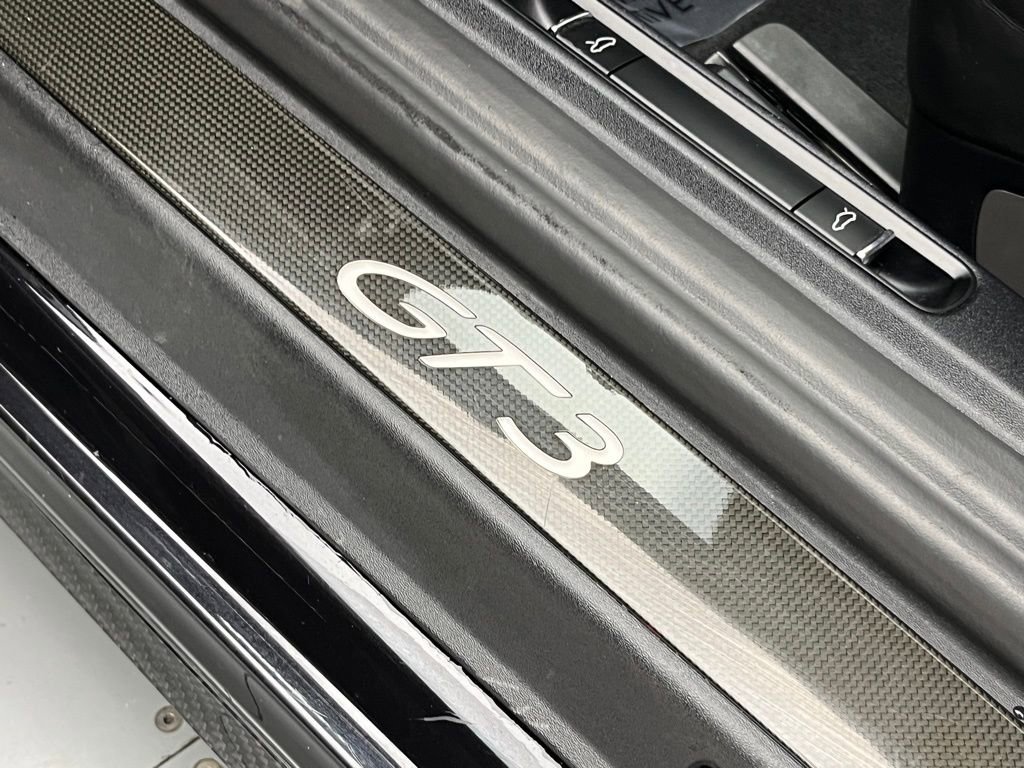 Used 2014 Porsche 911 GT3 image 27
