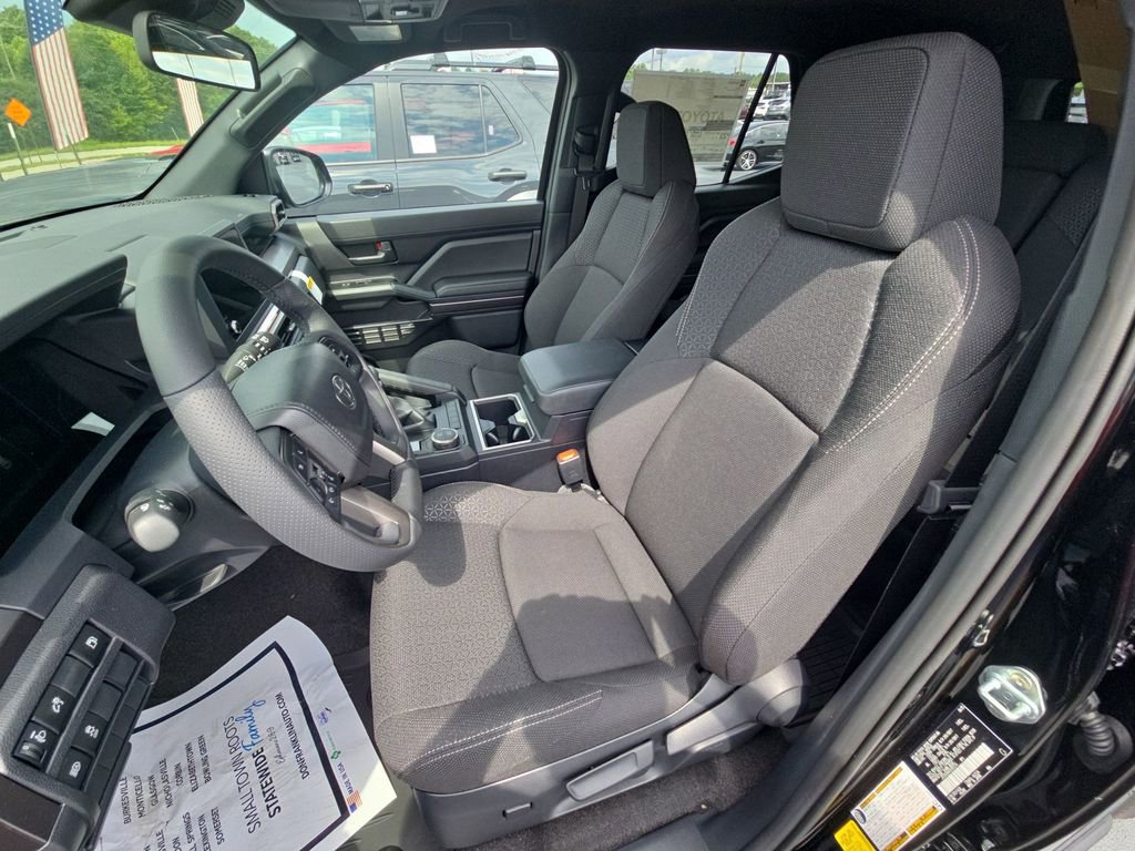 Used 2025 Toyota 4Runner SR5 image 17