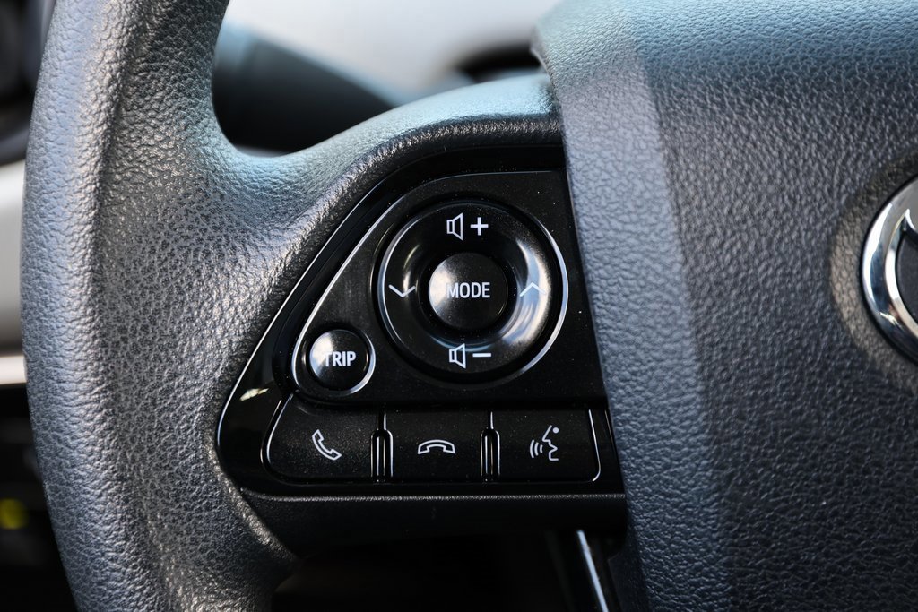 Certified 2022 Toyota Prius LE image 21