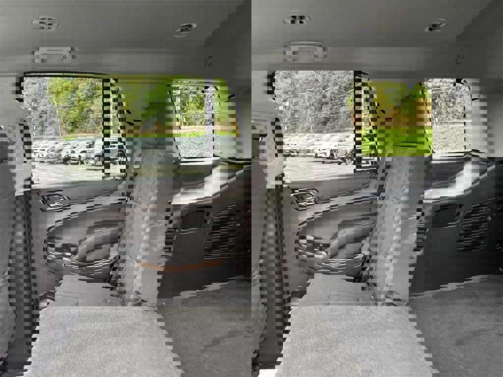 Used 2019 Chevrolet Tahoe LS image 13