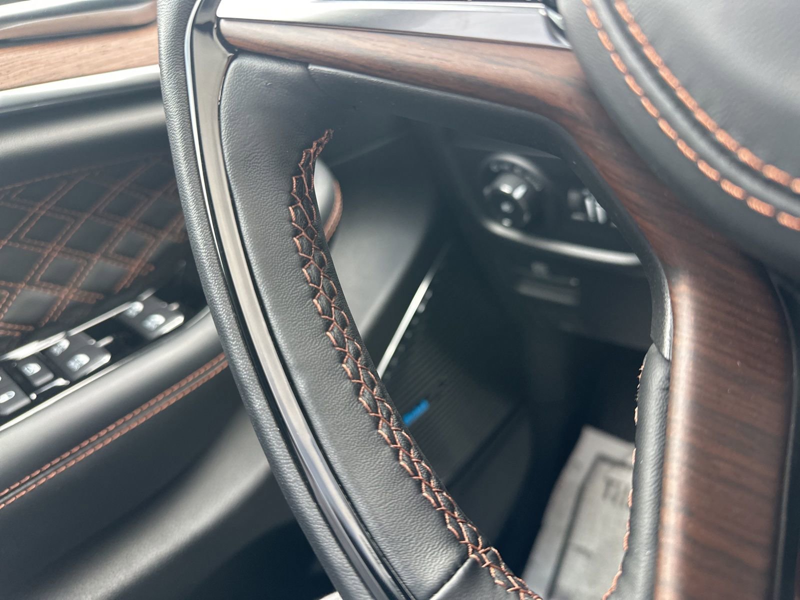 Used 2024 Jeep Grand Cherokee Summit w/ Luxury Tech Group V image 58