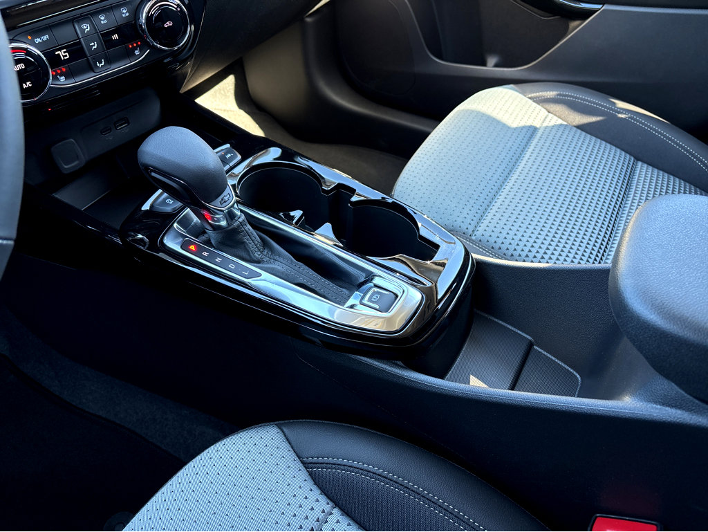 New 2025 Chevrolet Trax LT w/ Driver Confidence Package image 13