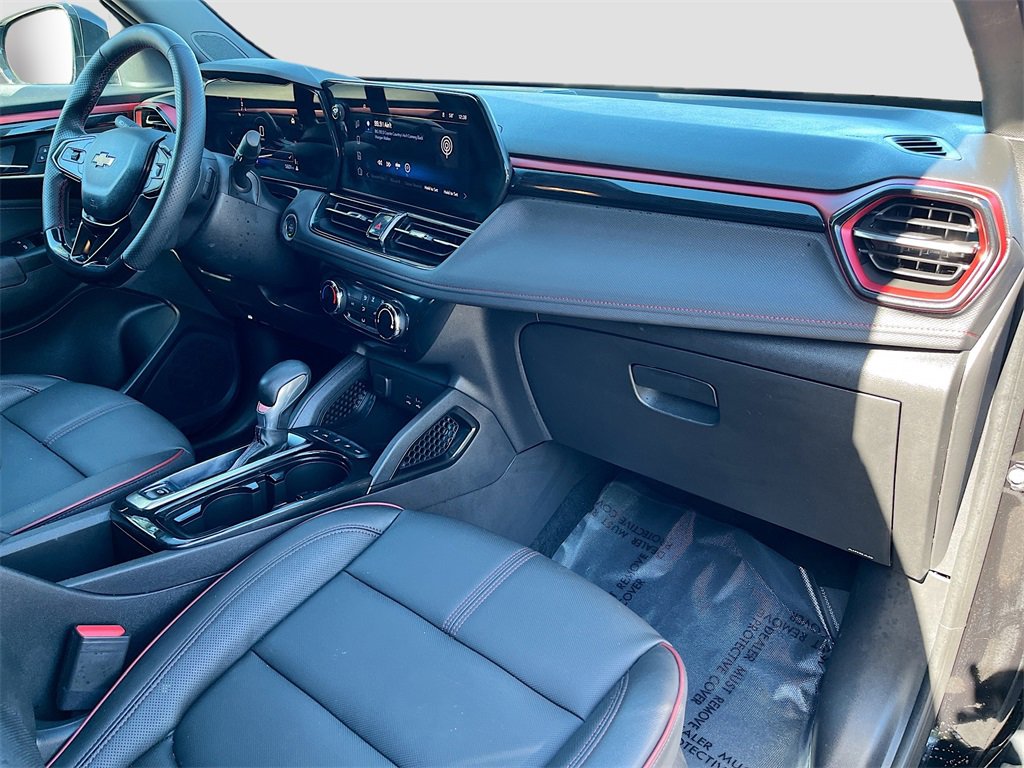 Used 2025 Chevrolet TrailBlazer RS image 26