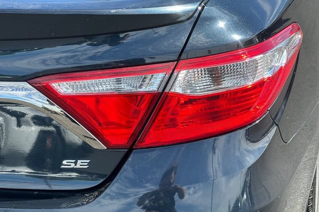 Certified 2017 Toyota Camry SE FWD image 30