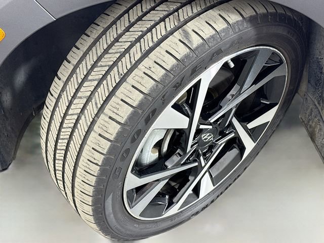 Used 2022 Hyundai Kona Limited image 46