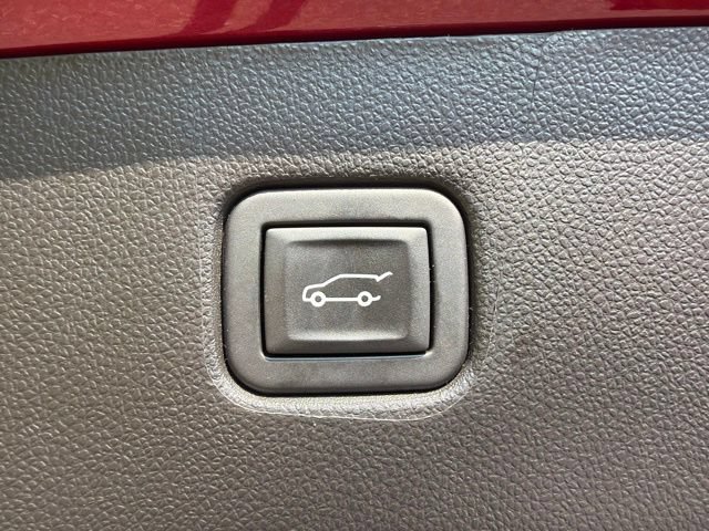 Used 2023 Chevrolet Blazer Premier w/ Driver Confidence II Package AWD/4WD image 9