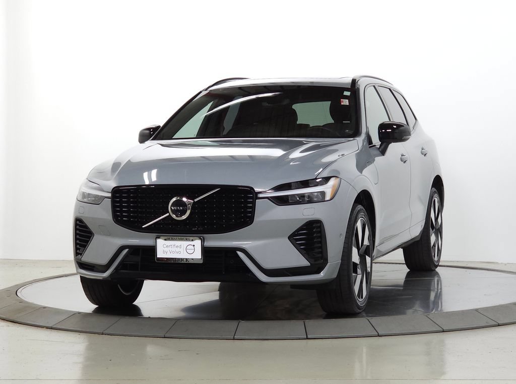 Certified 2024 Volvo XC60 T8 Ultimate w/ Protection Package Premier AWD/4WD image 4