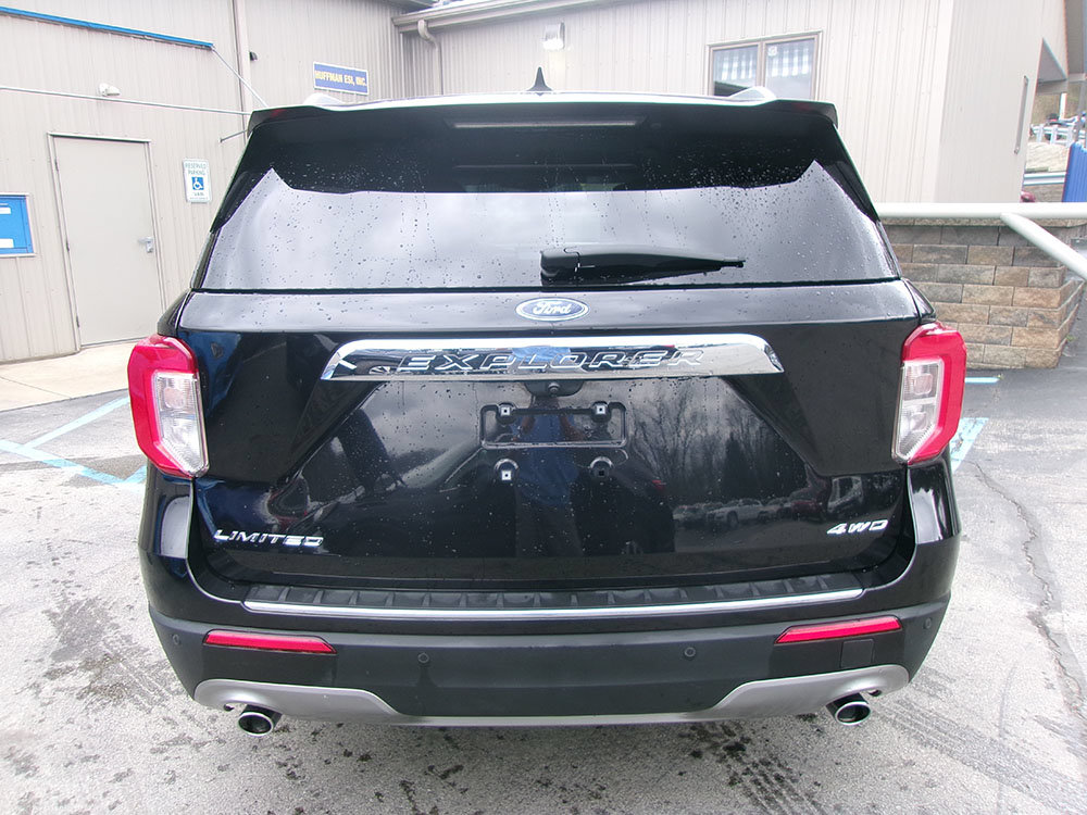 Used 2022 Ford Explorer Limited w/ Equipment Group 301A AWD/4WD image 5