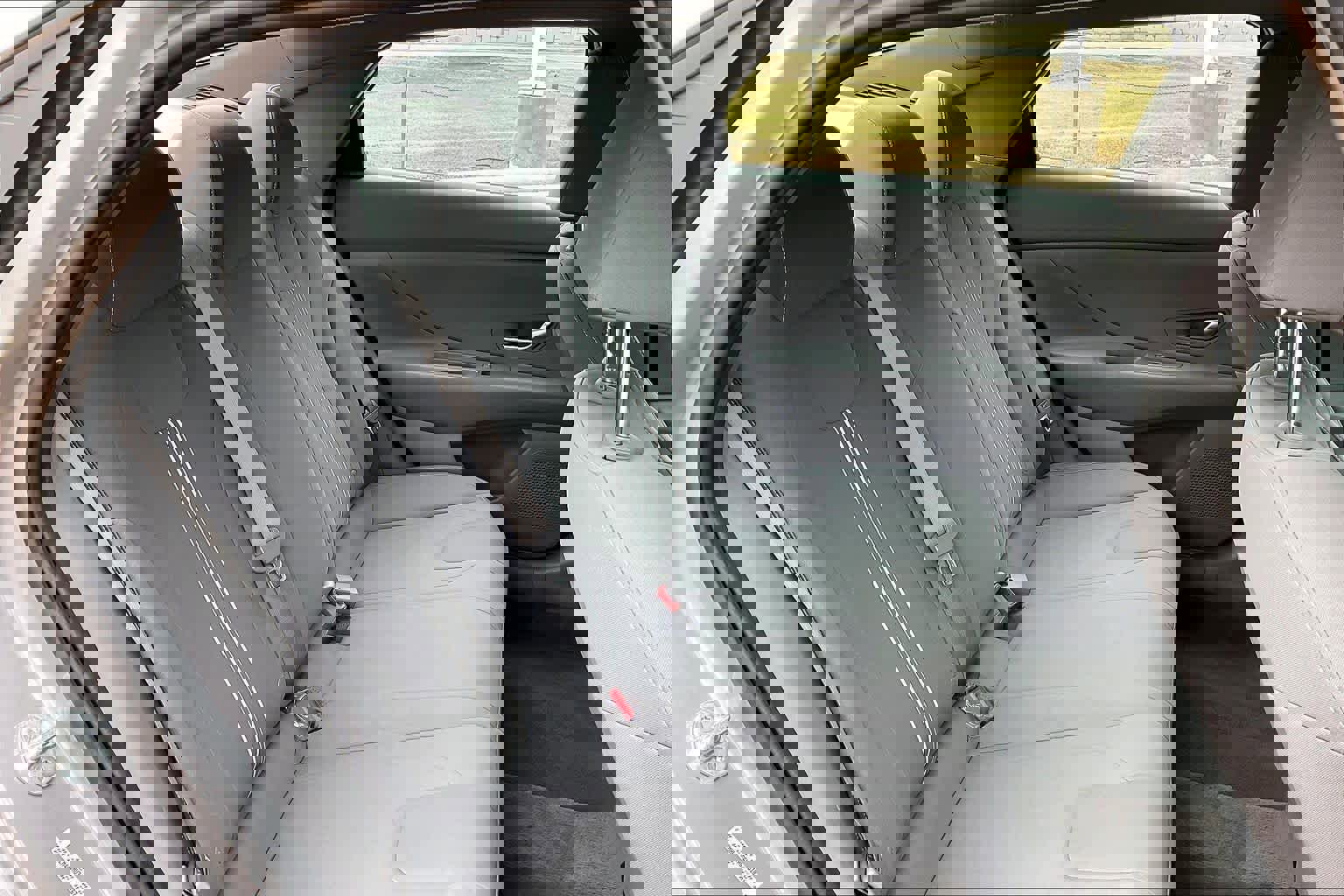 Used 2022 Hyundai Elantra SEL w/ Preferred Accessory Package image 16