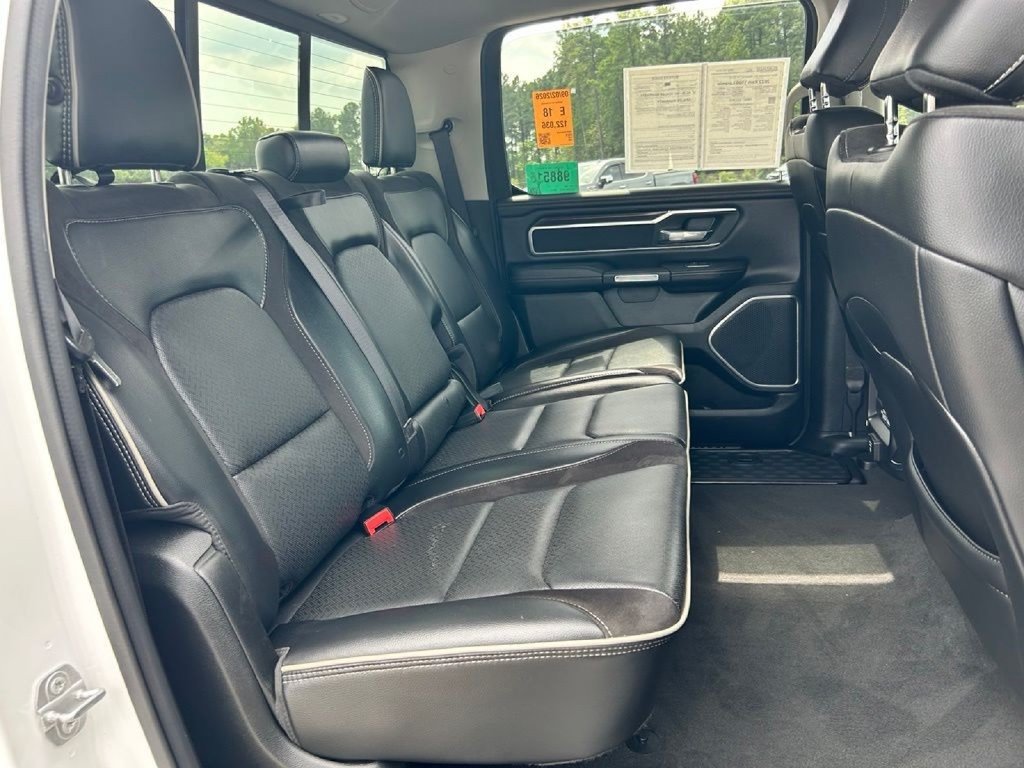 Used 2022 RAM 1500 Laramie AWD/4WD image 15