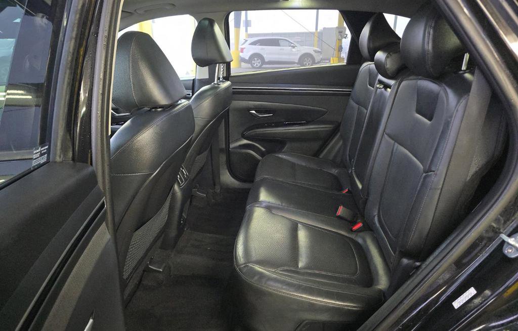 Used 2022 Hyundai Tucson Limited image 11