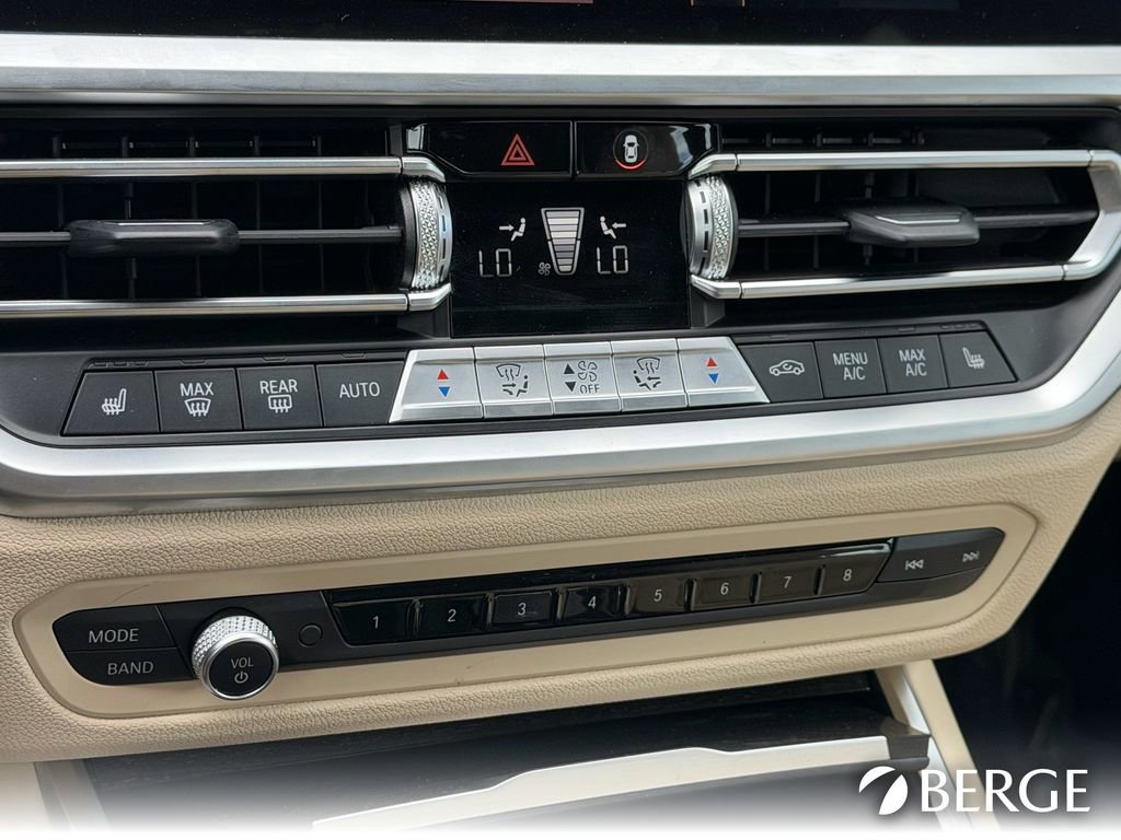 Used 2021 BMW 330e xDrive w/ Convenience Package image 30