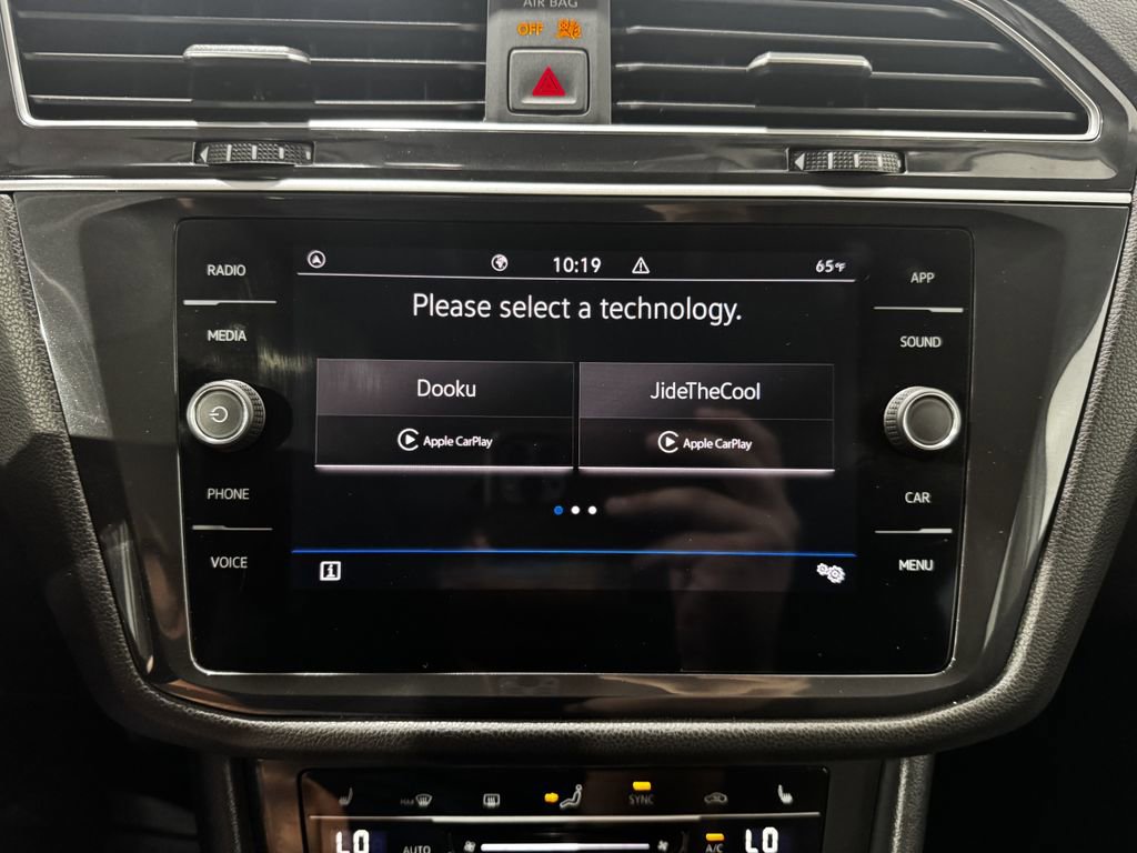 Used 2024 Volkswagen Tiguan SE FWD image 28