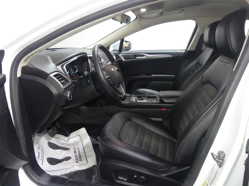 Used 2017 Ford Fusion SE w/ Equipment Group 601A image 20
