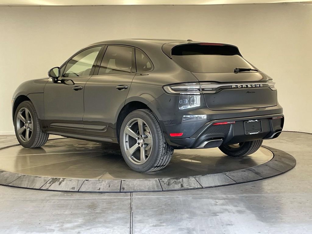 New 2026 Porsche Macan image 3