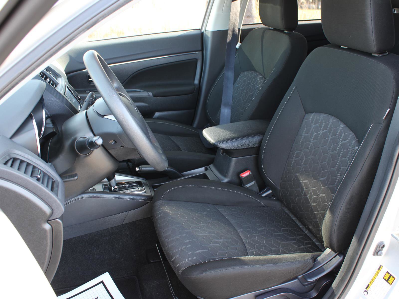 Used 2024 Mitsubishi Outlander Sport ES image 14