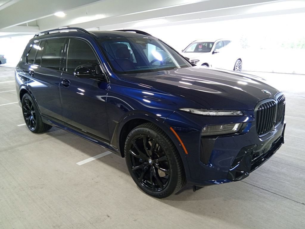 Certified 2024 BMW X7 M60i w/ Executive Package AWD/4WD image 4
