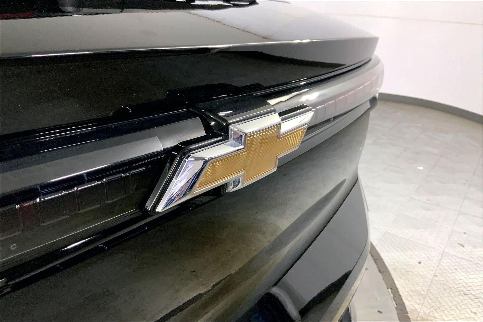 Used 2025 Chevrolet Equinox EV LT FWD image 30