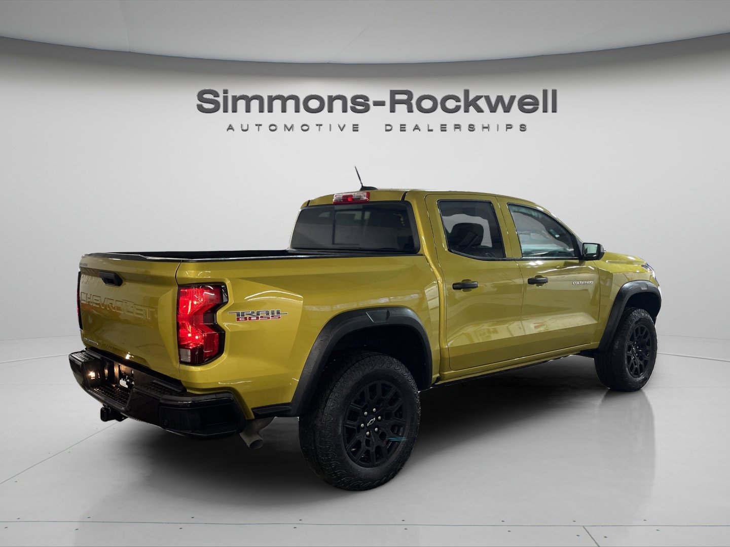 Used 2023 Chevrolet Colorado Trail Boss w/ Advanced Trailering Package AWD/4WD image 5