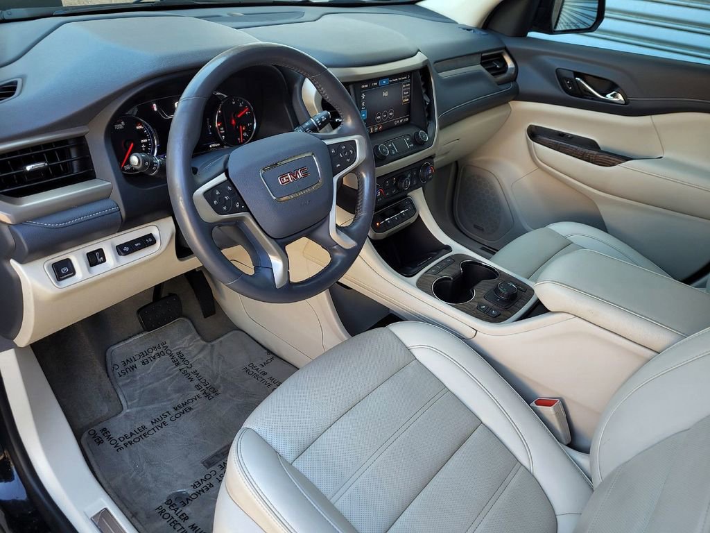 Used 2021 GMC Acadia Denali w/ Denali Technology Package image 9
