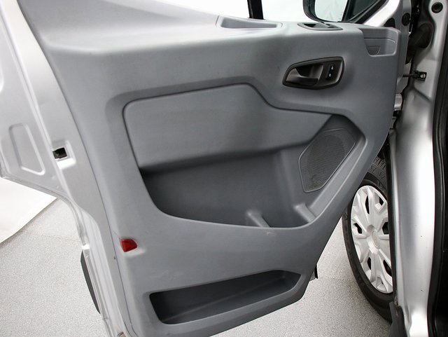 Used 2018 Ford Transit 250 Base image 18