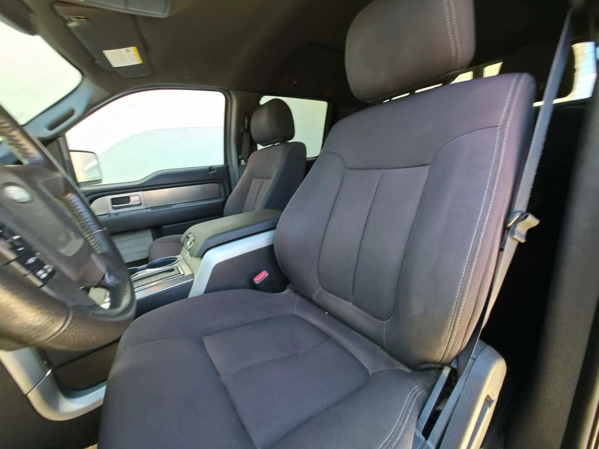 Used 2014 Ford F150 FX4 w/ Equipment Group 401A Mid AWD/4WD image 11