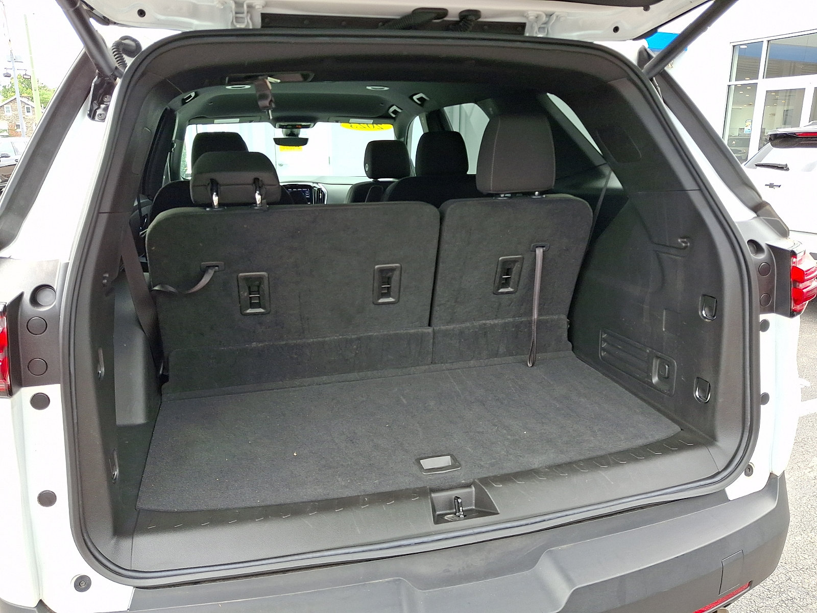 Certified 2023 Chevrolet Traverse LT FWD image 30