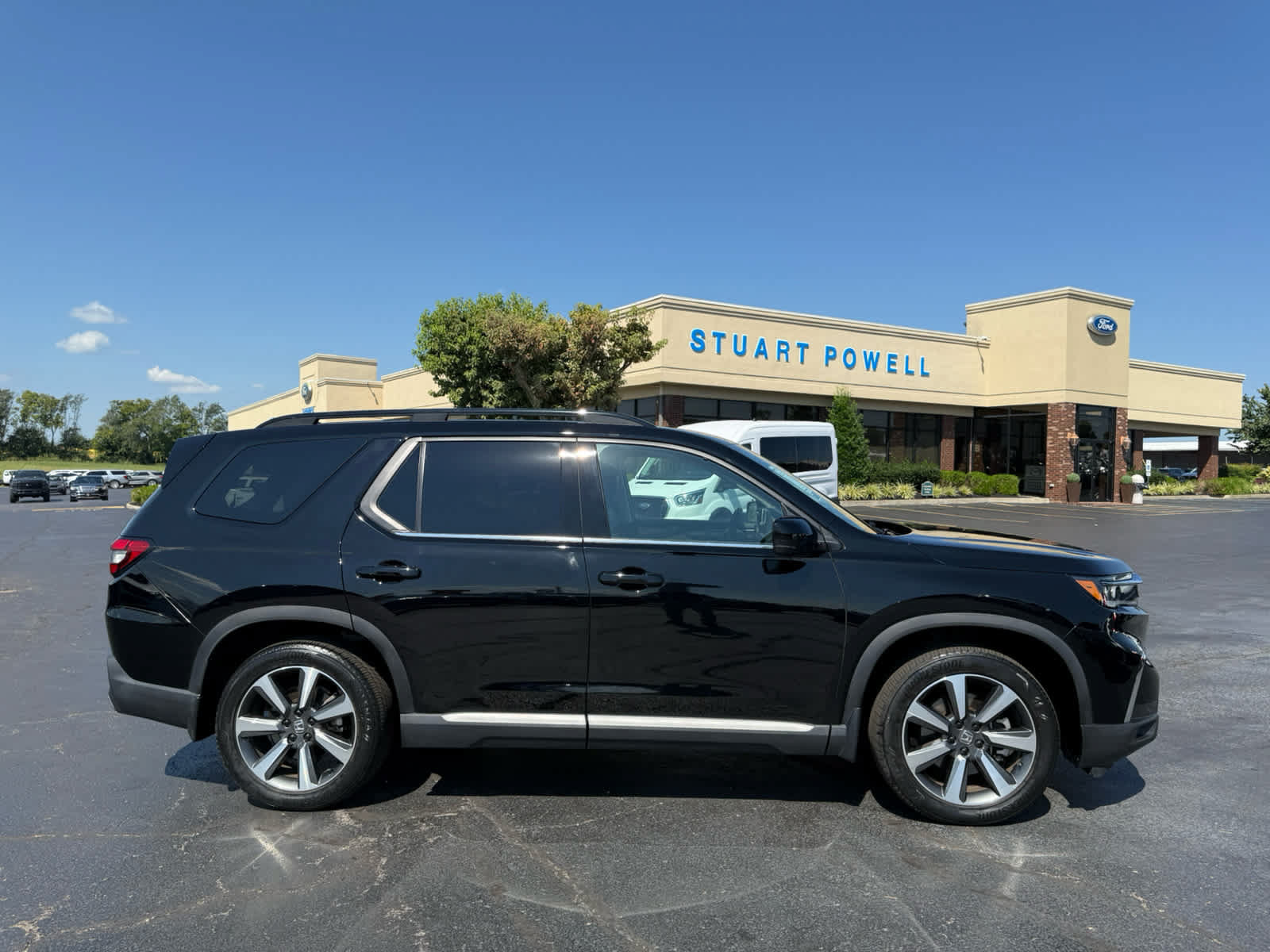 Used 2024 Honda Pilot Elite image 20