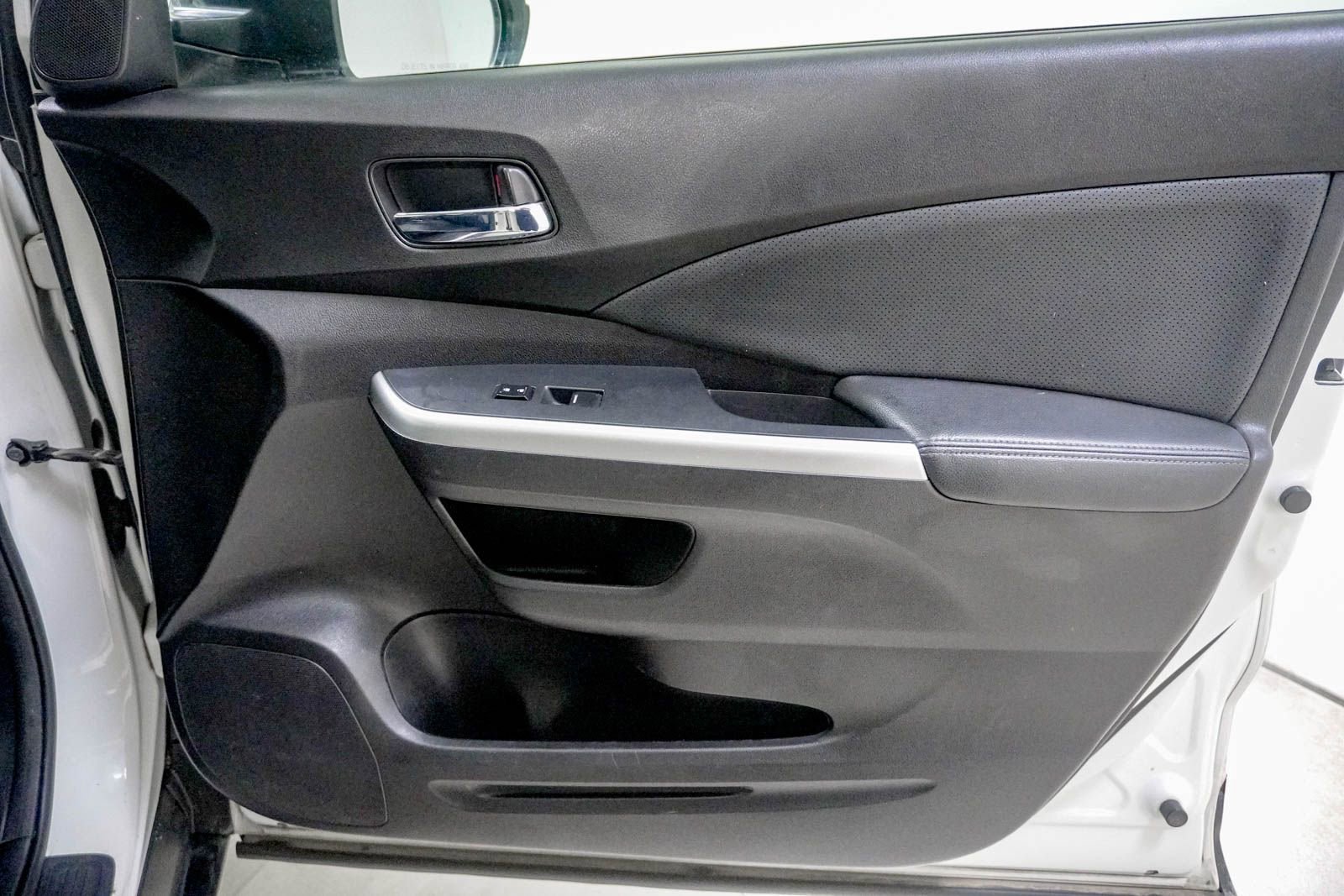 Used 2015 Honda CR-V Touring image 33