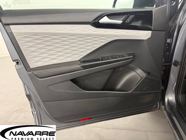 Used 2024 Volkswagen Taos S image 26